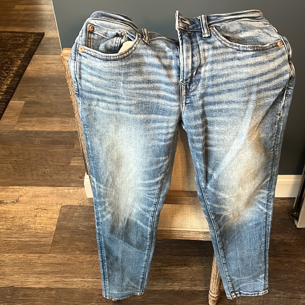 Men’s American Eagle Airflex + Denim in Athletic Skinny size 28 W 32 L